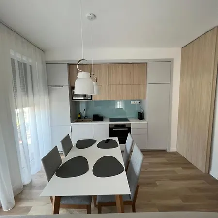 アパート Platan Garden Koezvetlen Vizparti Apartman Balatonboglár