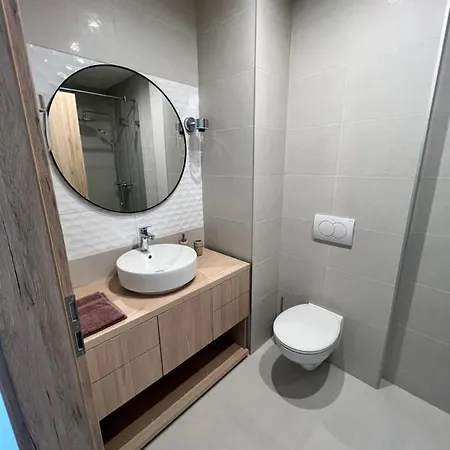 Appartement Platan Garden Koezvetlen Vizparti Apartman Balatonboglár